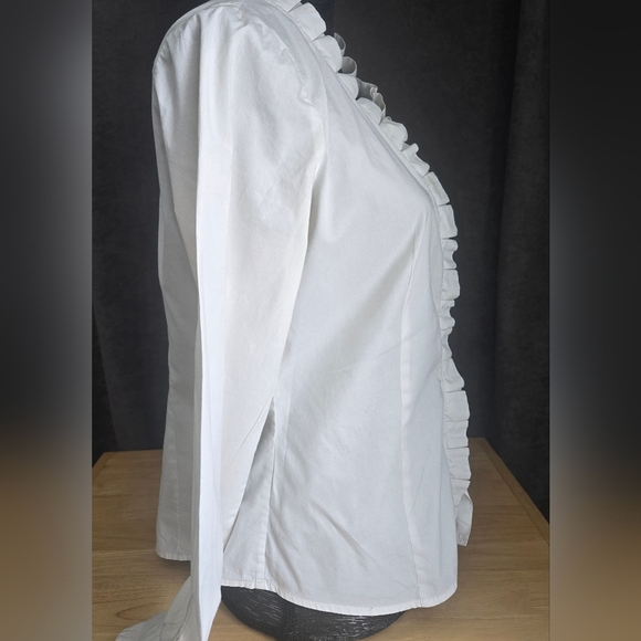 Chic White Ruffled Blouse - Picture 3 of 11